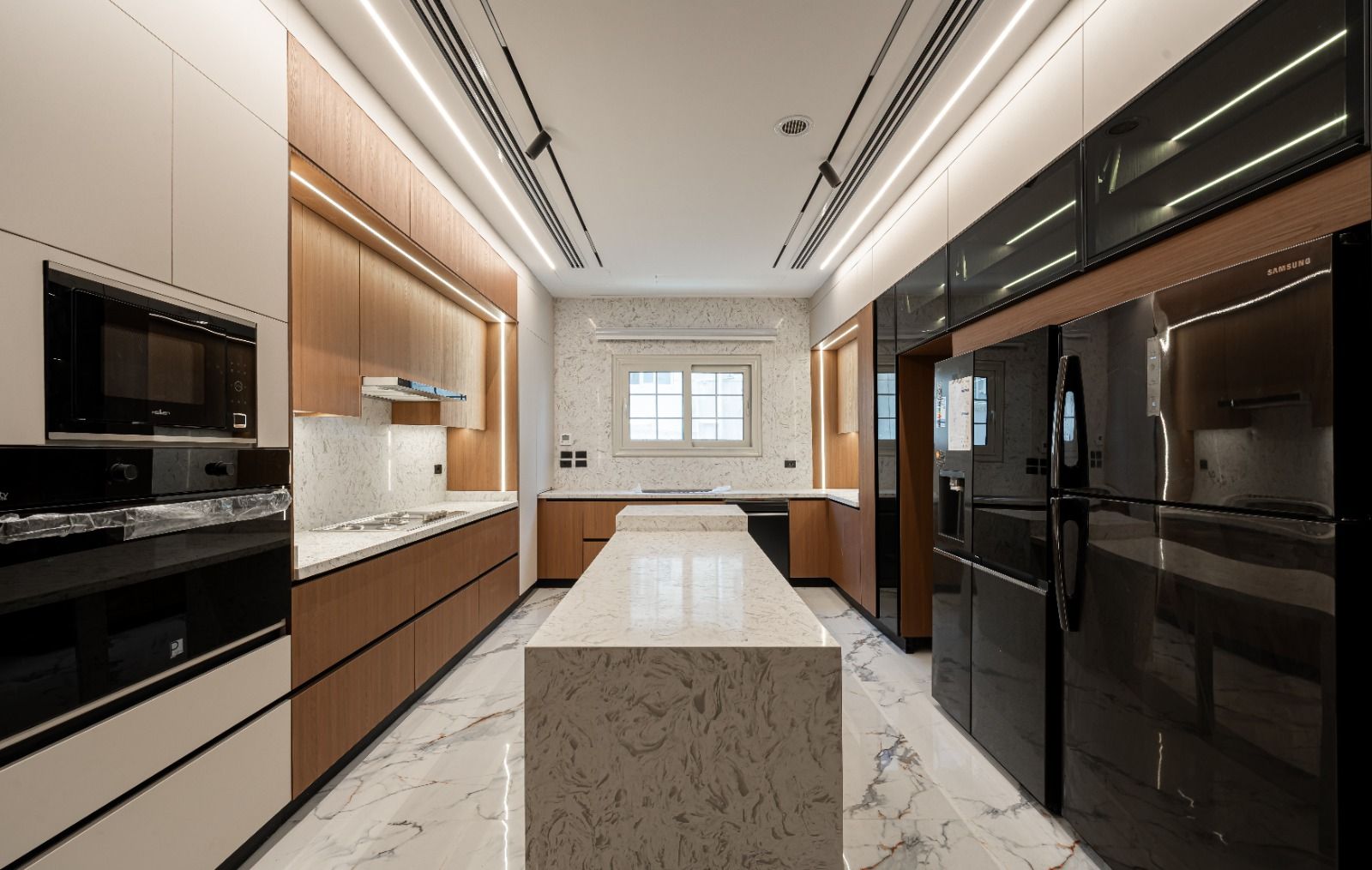 Cream & Wood Galley